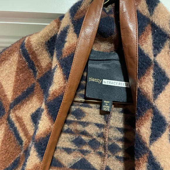 Plenty by Tracy Reese. Wool Tribal vest w fringe. - Picture 3 of 7